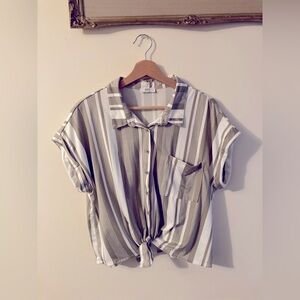 Ardene Green Vertical Striped Button-Up Top Tie Waist Top Size XL